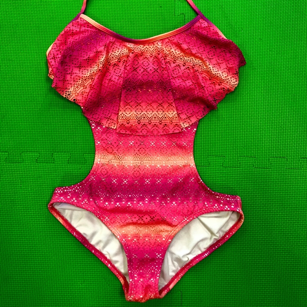 Monokini in pretty ombré pattern.